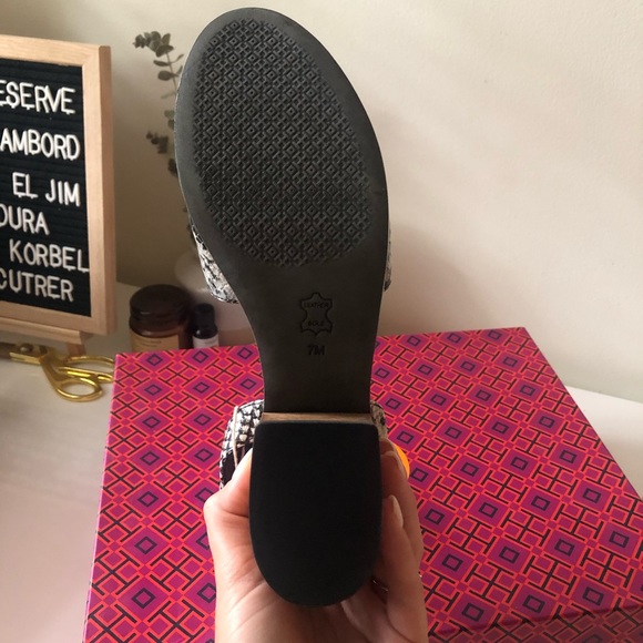 SOLD Tory Burch NWT Wooden Platforms - Picture 4 of 6